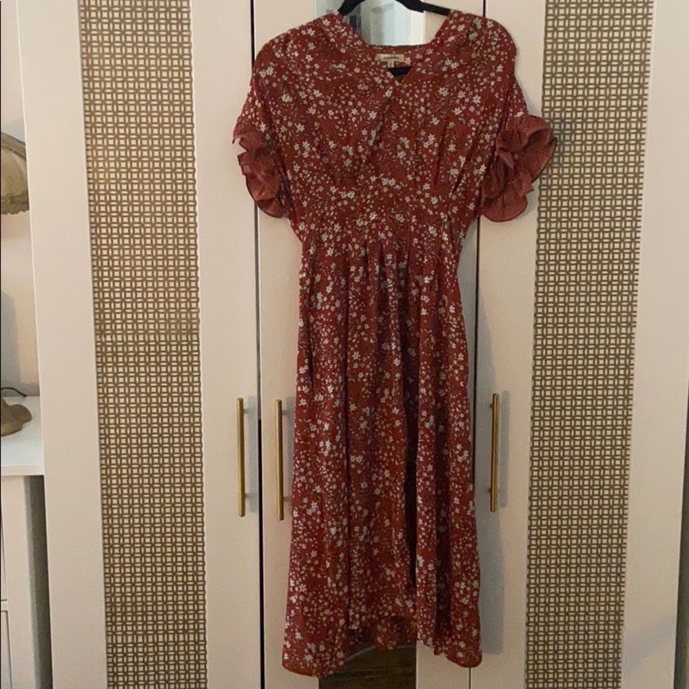 Max studio dress with tie waist size small